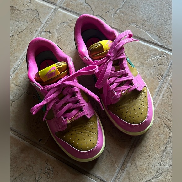 Nine dunk - Picture 2 of 2